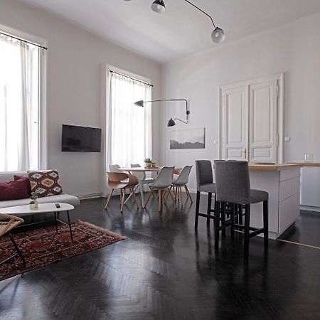 City Center Industrial Residence Budapest Ngoại thất bức ảnh